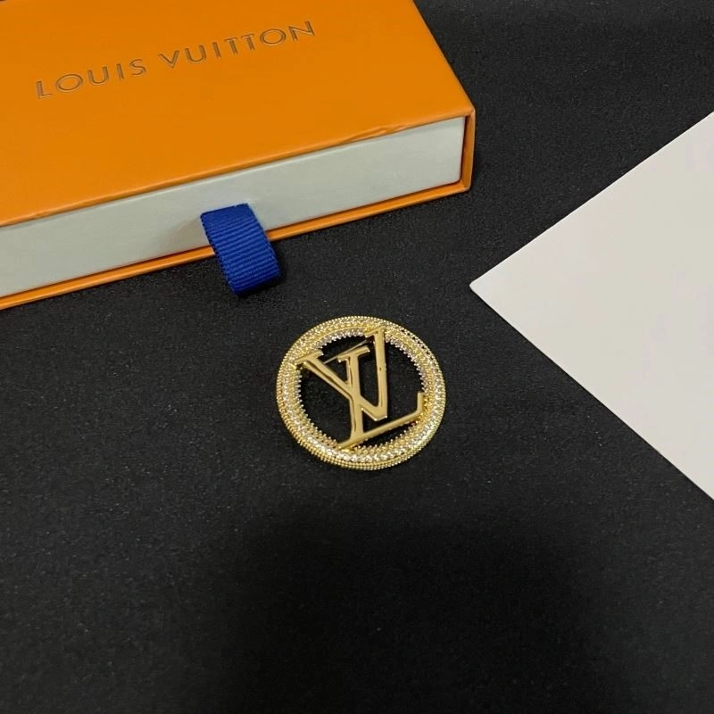 Sophisticated Louis Vuitton Brooches 248646