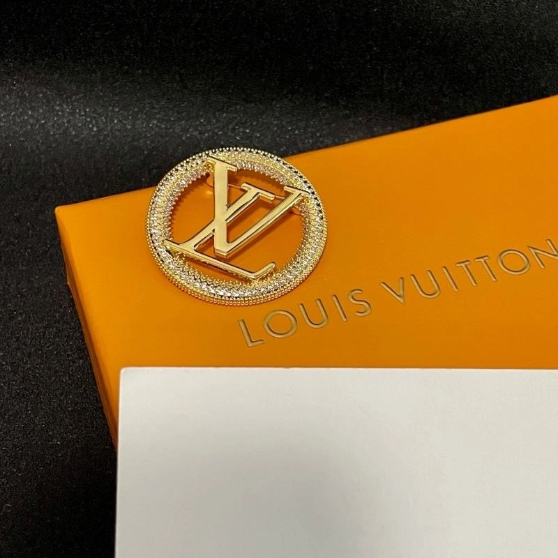 Sophisticated Louis Vuitton Brooches 248646