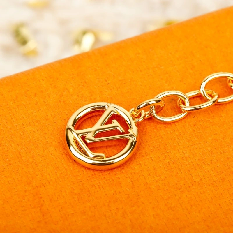 Supportive Louis Vuitton Brooches 248185