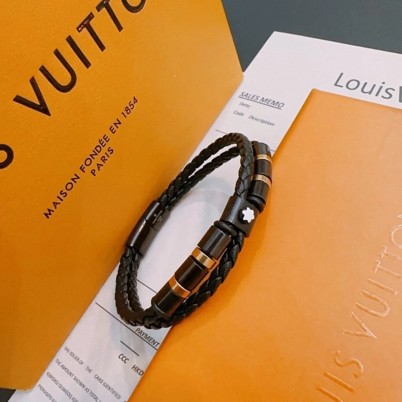 Louis Vuitton Brooches Sleek 248172