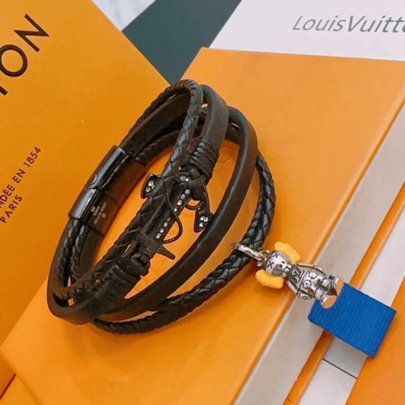 Louis Vuitton Brooches Durable 248177