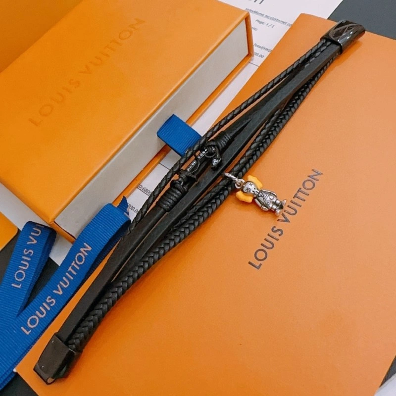 Louis Vuitton Brooches Durable 248177