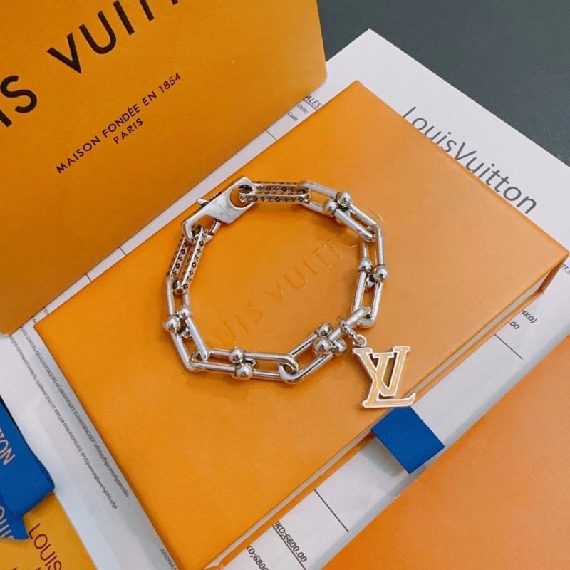 Louis Vuitton Brooches WaterResistant 248179
