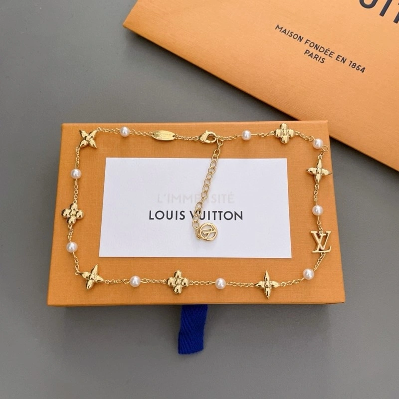Louis Vuitton Brooches TimelessDesign 248149