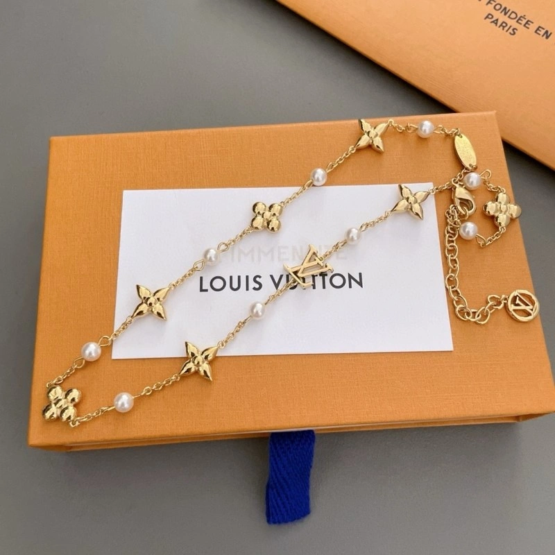 Louis Vuitton Brooches TimelessDesign 248149