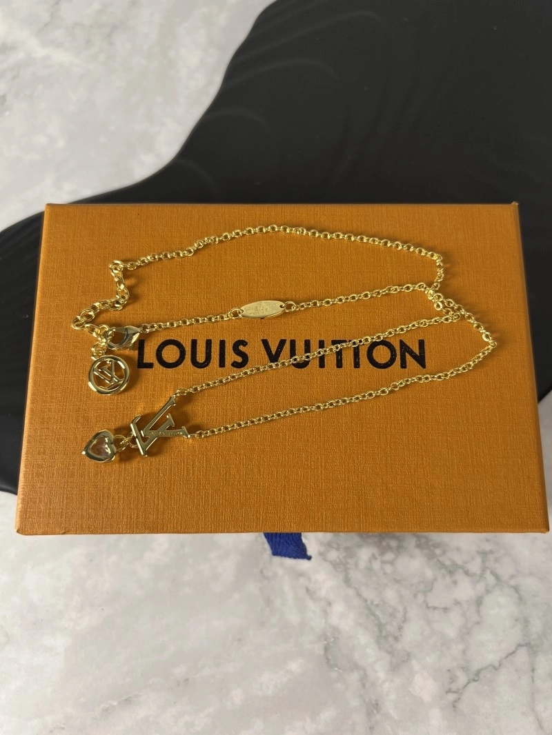 Louis Vuitton Brooches Minimalist 248166