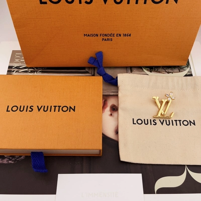 SunProtective Louis Vuitton Brooches 248162