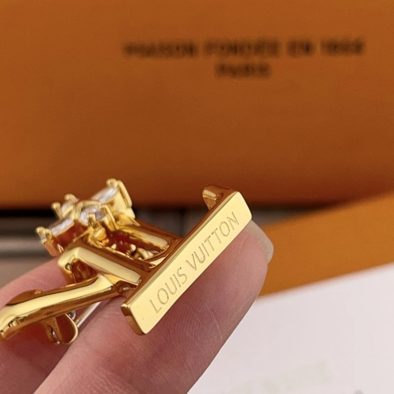 SunProtective Louis Vuitton Brooches 248162