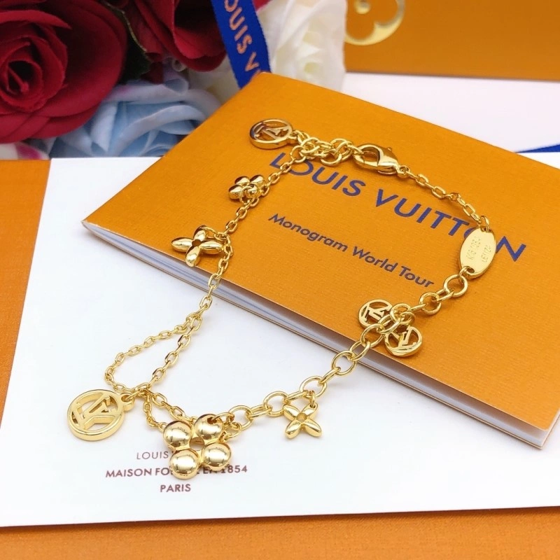 Soft Louis Vuitton Brooches 248141