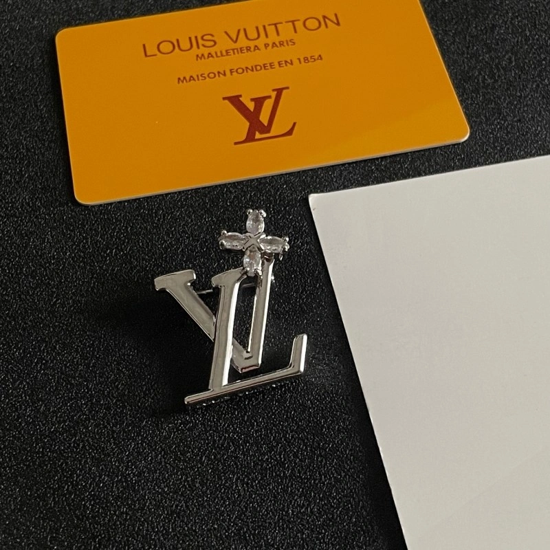 Supportive Louis Vuitton Brooches 248157
