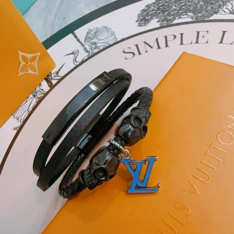Louis Vuitton Brooches Durable 248150