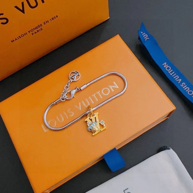 Louis Vuitton Brooches Affordable 248167
