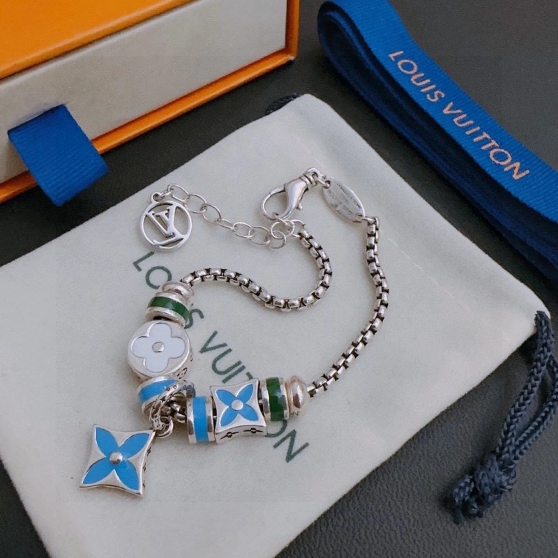 Contemporary Louis Vuitton Brooches 248151