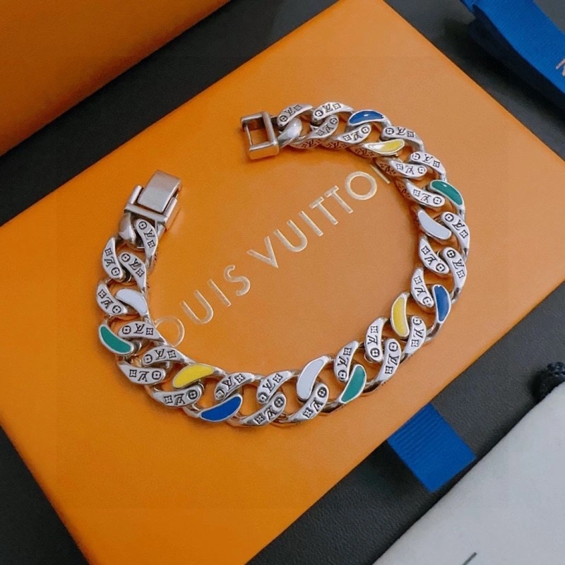 Unique Louis Vuitton Brooches 248139