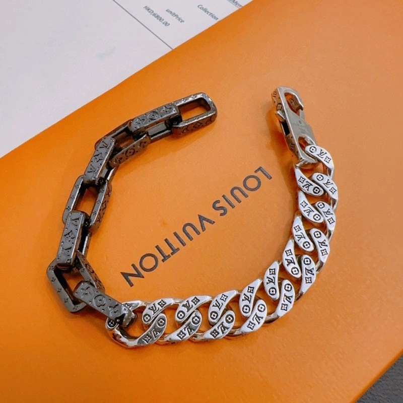 Louis Vuitton Brooches ModernLook 248164