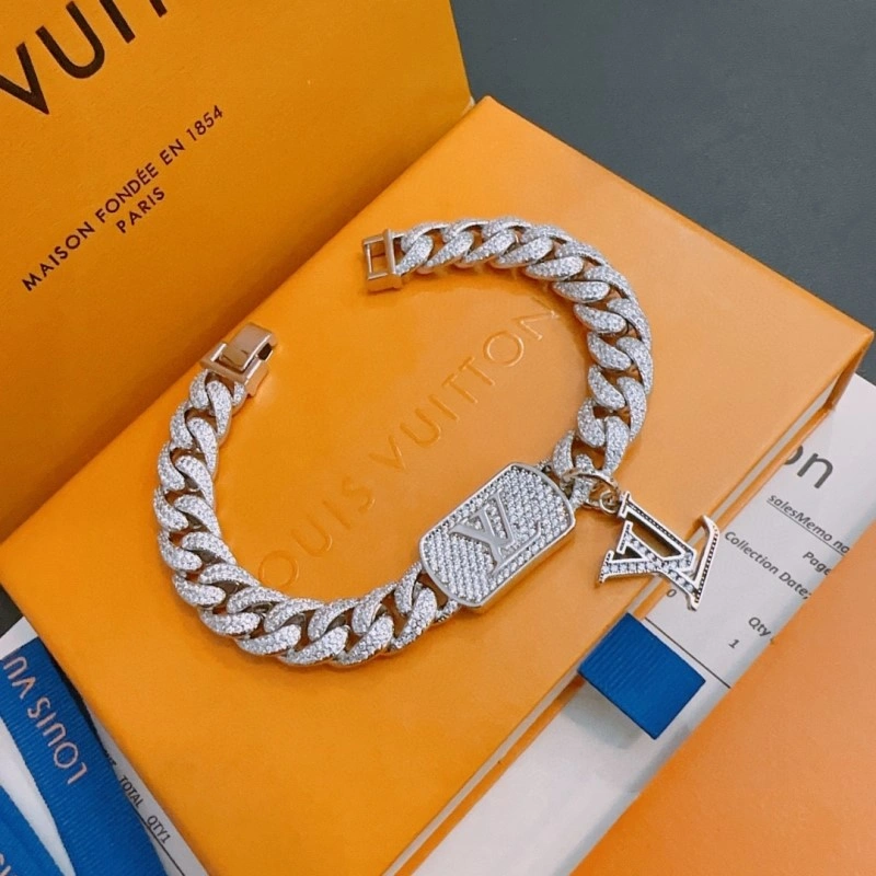 Louis Vuitton Brooches MultiPurpose 248133