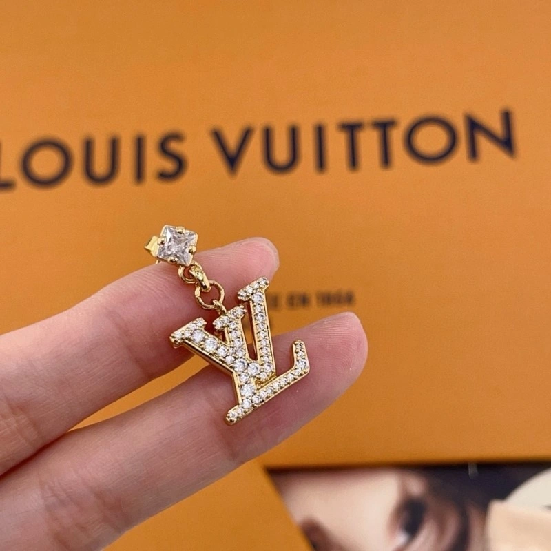 Comfortable Louis Vuitton Brooches 248134