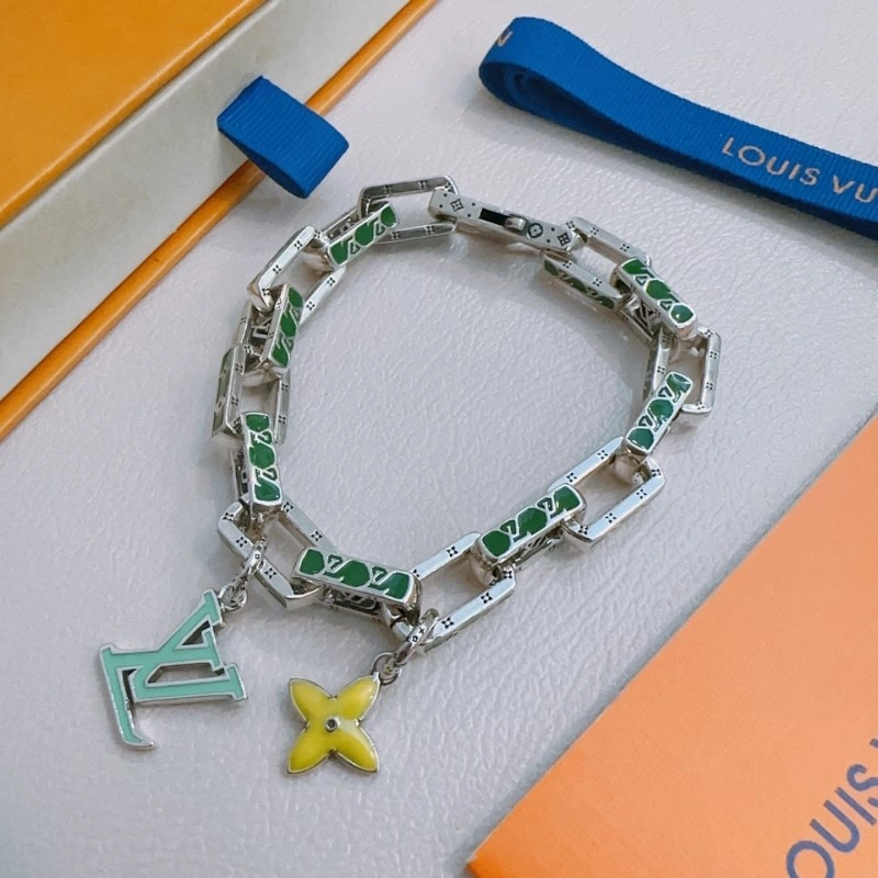 Youthful Louis Vuitton Brooches 248124