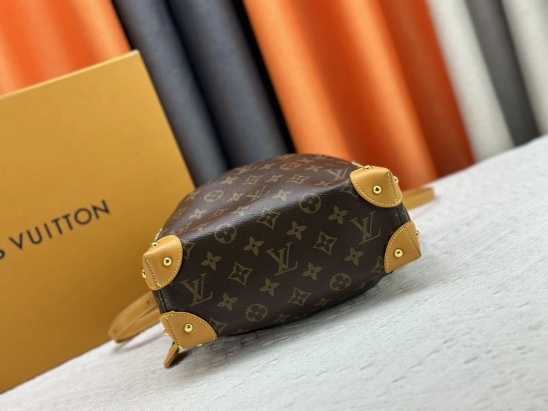 Louis Vuitton Bucket Bags UrbanChic 80482