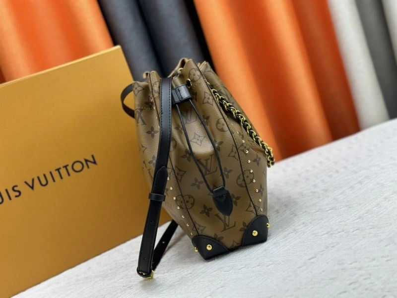 Flexible Louis Vuitton Bucket Bags 80481