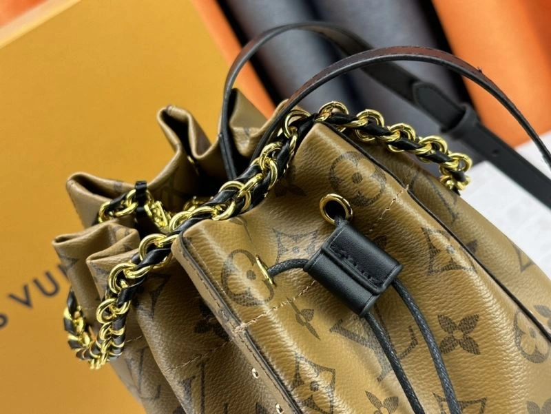 Flexible Louis Vuitton Bucket Bags 80481