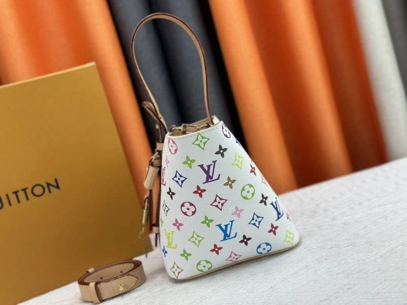 Casual Louis Vuitton Bucket Bags 80483