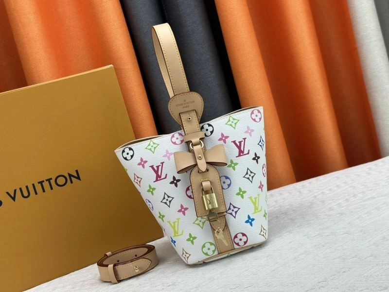 Casual Louis Vuitton Bucket Bags 80483