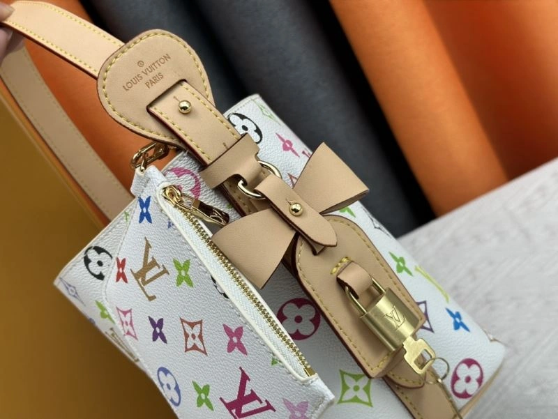 Casual Louis Vuitton Bucket Bags 80483