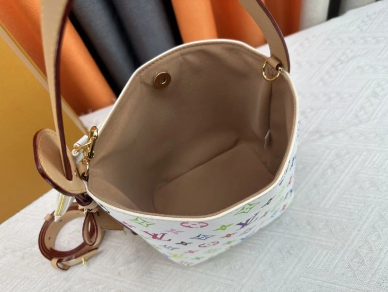 Casual Louis Vuitton Bucket Bags 80483