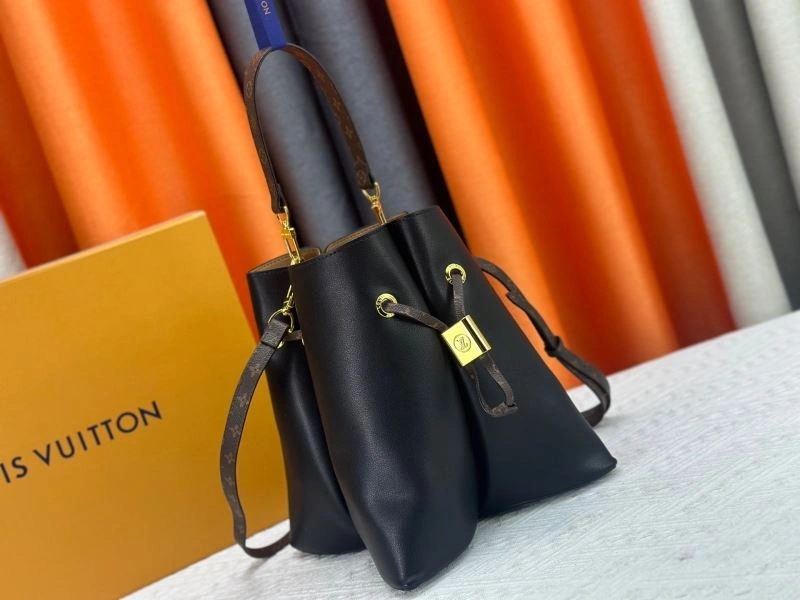 StreetReady Louis Vuitton Bucket Bags 80474