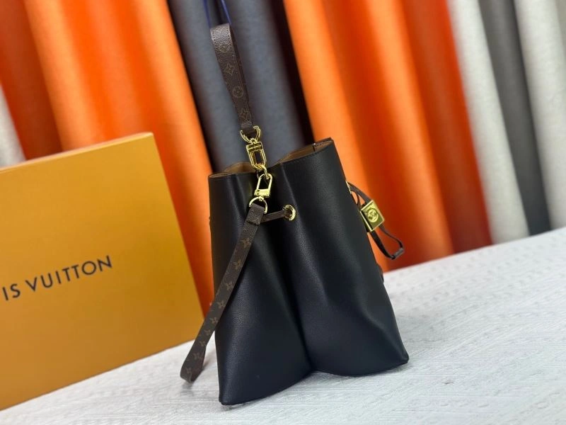 StreetReady Louis Vuitton Bucket Bags 80474