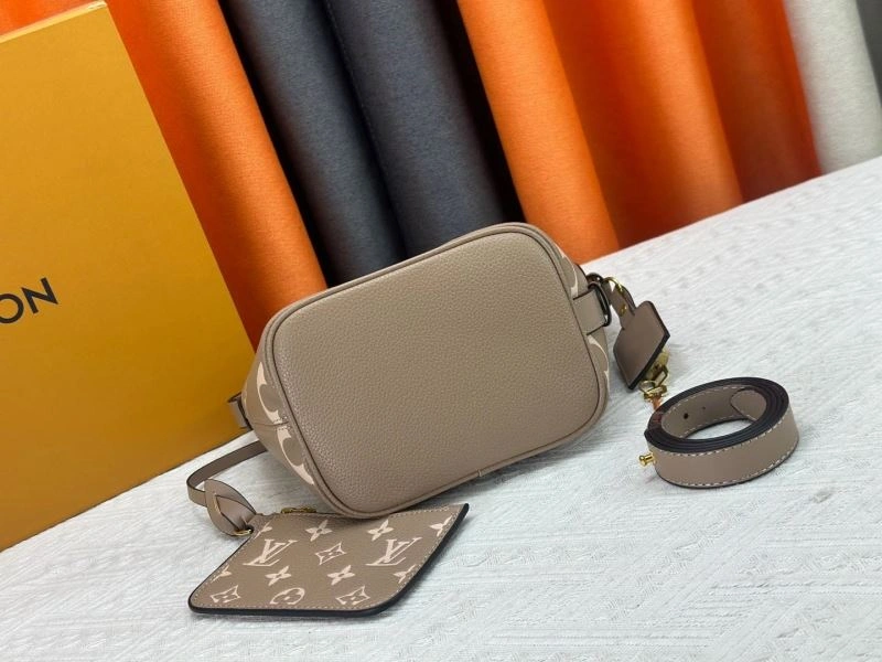 Louis Vuitton Bucket Bags Lightweight 80517