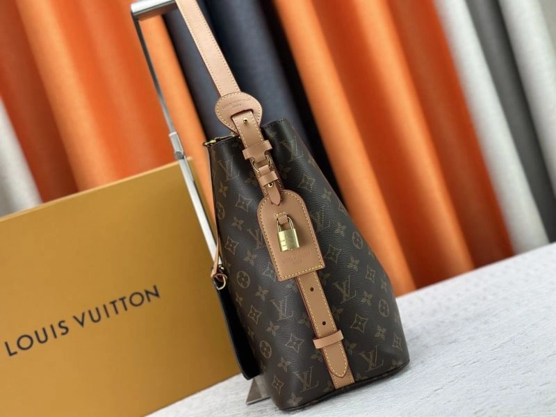 FashionForward Louis Vuitton Bucket Bags 80453