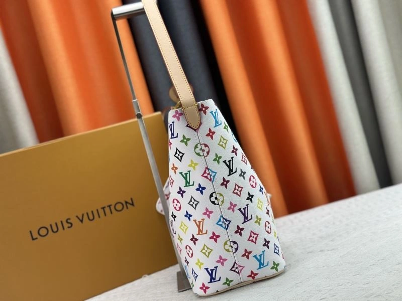 Comfortable Louis Vuitton Bucket Bags 80495
