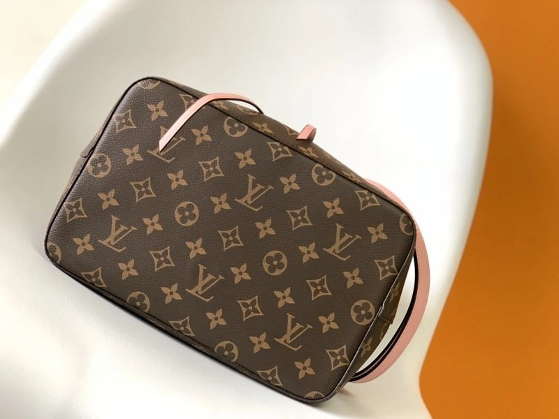 Louis Vuitton Bucket Bags EyeCatching 94453