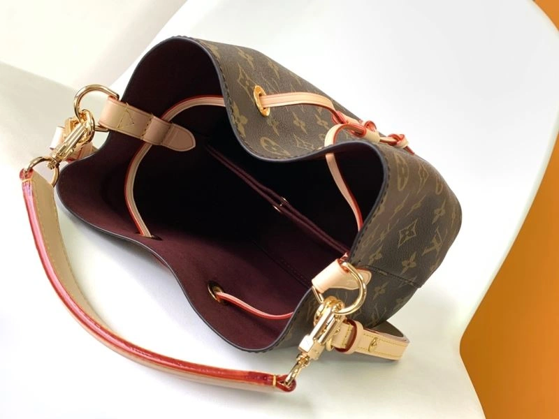 Louis Vuitton Bucket Bags MoistureWicking 94402