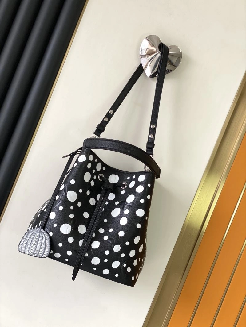 Supportive Louis Vuitton Bucket Bags 94439