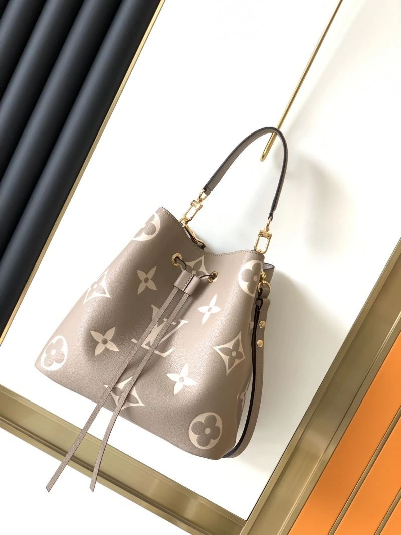 Neat Louis Vuitton Bucket Bags 94395
