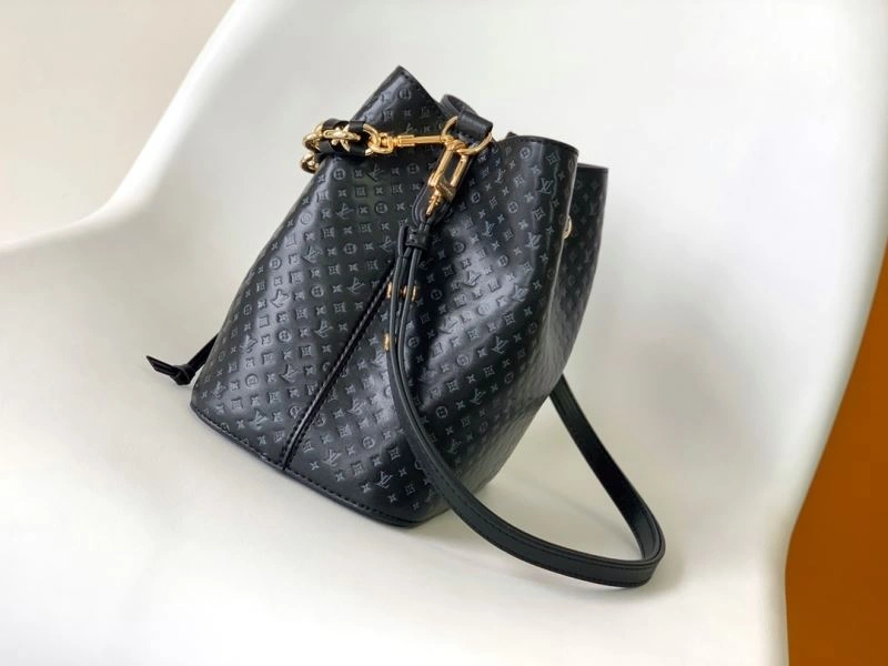 Soft Louis Vuitton Bucket Bags 94393