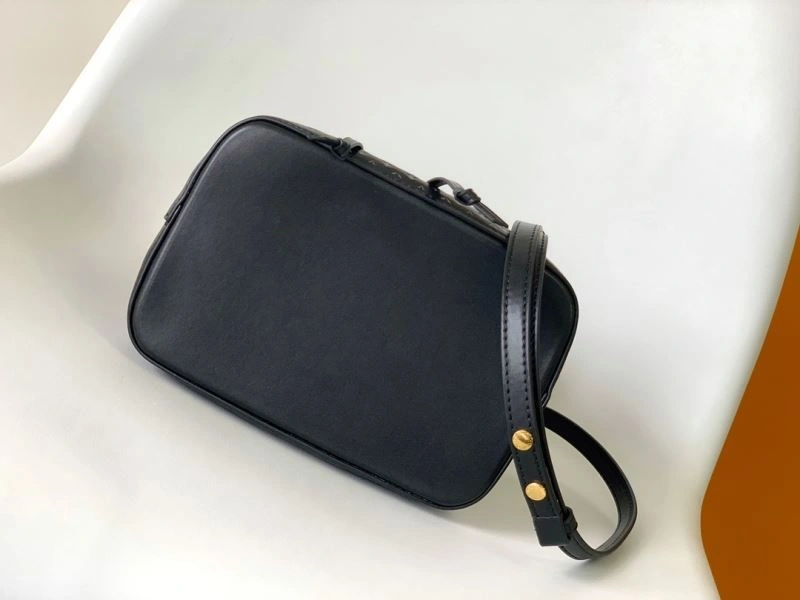 Soft Louis Vuitton Bucket Bags 94393