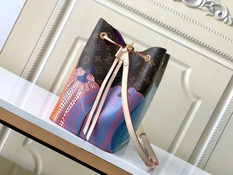 Louis Vuitton Bucket Bags MultiPurpose 94430
