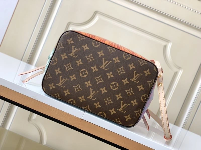 Louis Vuitton Bucket Bags MultiPurpose 94430