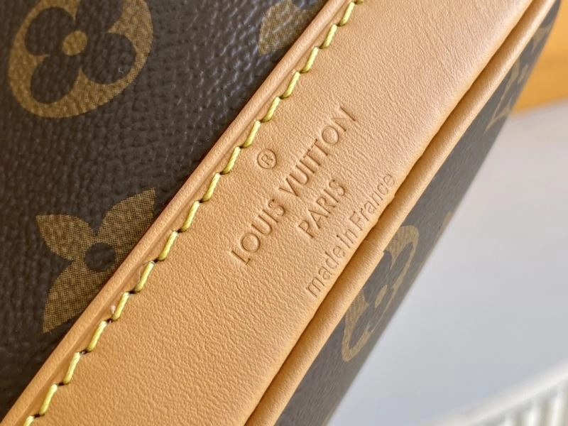 Trendsetting Louis Vuitton Bucket Bags 94064