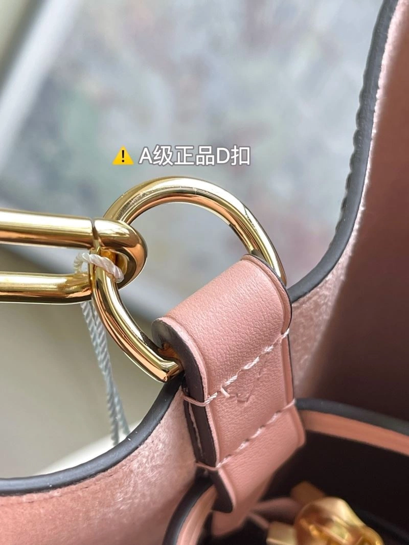 Effortless Louis Vuitton Bucket Bags 94062