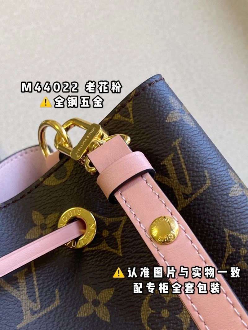 Louis Vuitton Bucket Bags Bold 94066
