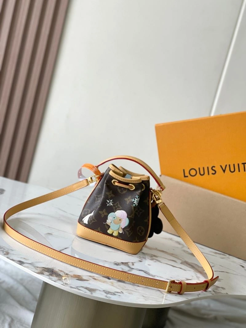 Bold Louis Vuitton Bucket Bags 93665