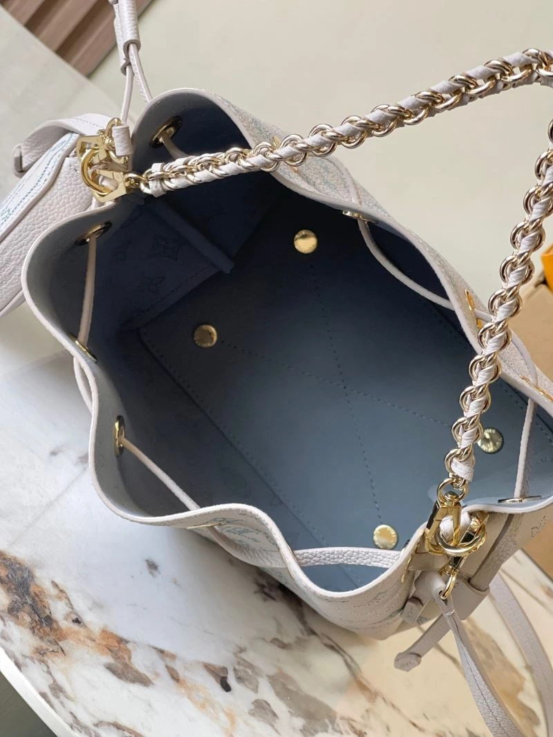 Louis Vuitton Bucket Bags Lightweight 93656