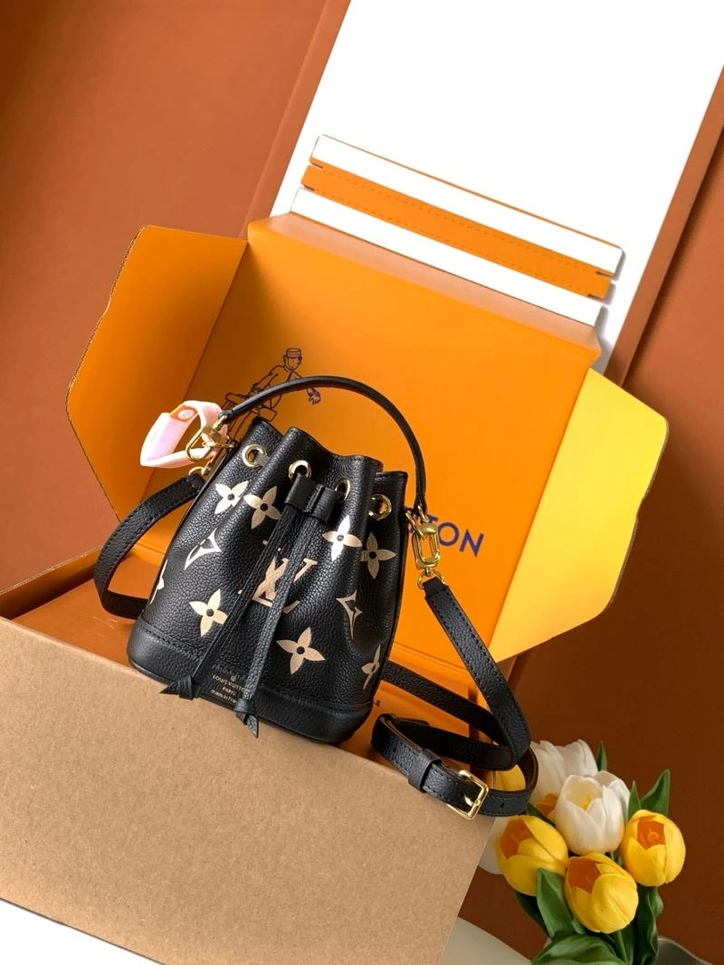 Louis Vuitton Bucket Bags MoistureWicking 93664