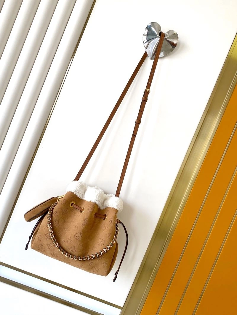 GoodFit Louis Vuitton Bucket Bags 93684