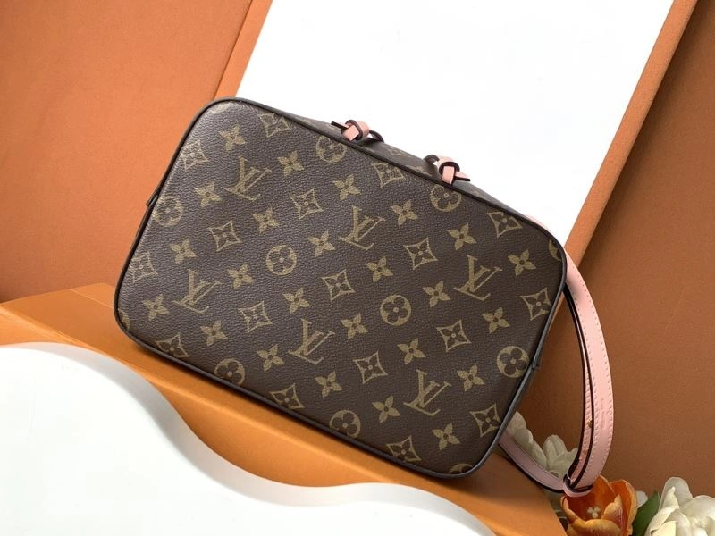 Louis Vuitton Bucket Bags Stretchable 93641